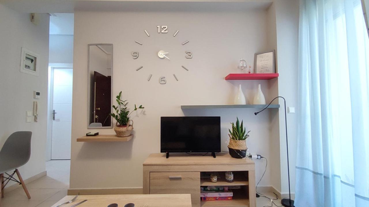 Rock & Roll 2 - Modern Apartment In Trikala Dış mekan fotoğraf